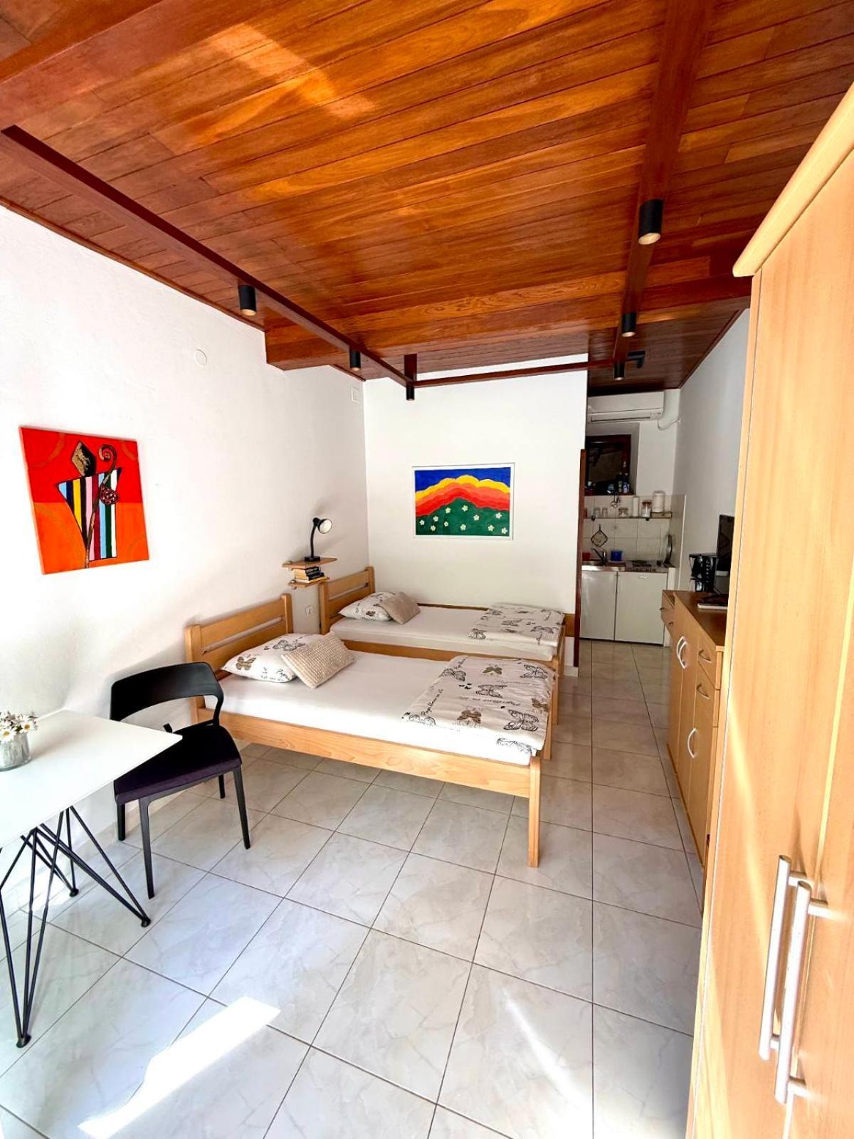 Sunny Mara Apartment